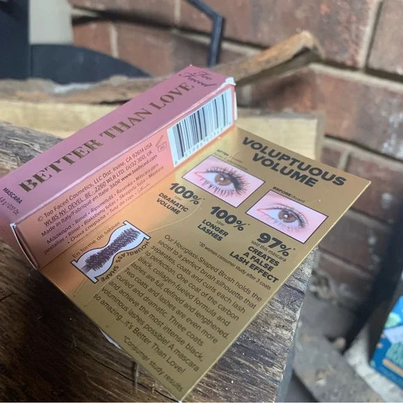 Too Faced Black Mascara Voluminous Dramatic Lashes - Picture 2 of 6